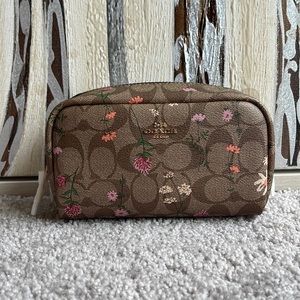 COACH Small Boxy Cosmetic Case In Signature Canvas With Wildflower Print NEW!